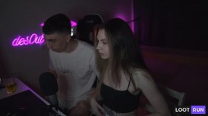 отшлепал на стриме