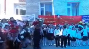 Последний  звонок  в  Агвалинской СОШ (9)