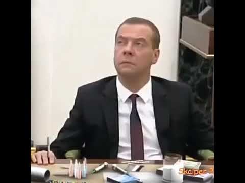 Помаши маме рукой Дима 