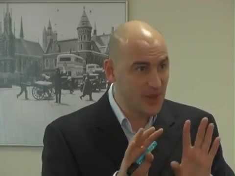 Радислав Гандапас - Харизма в бизнесе смотреть онлайн