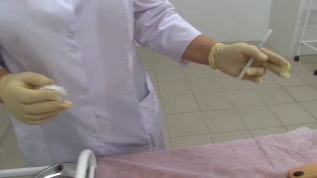 Выполнение подкожной инъекции