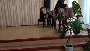 Д Кабалевский " хромой козлик" исполняет Рысева Анастасия.