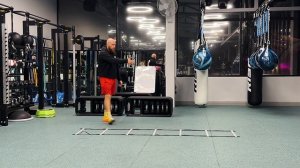 Школа бокса | Быстрые ноги в боксе | 4 упражнения которые делают сборники