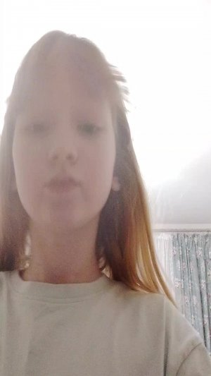 Слушай у своей любимой песни и пою