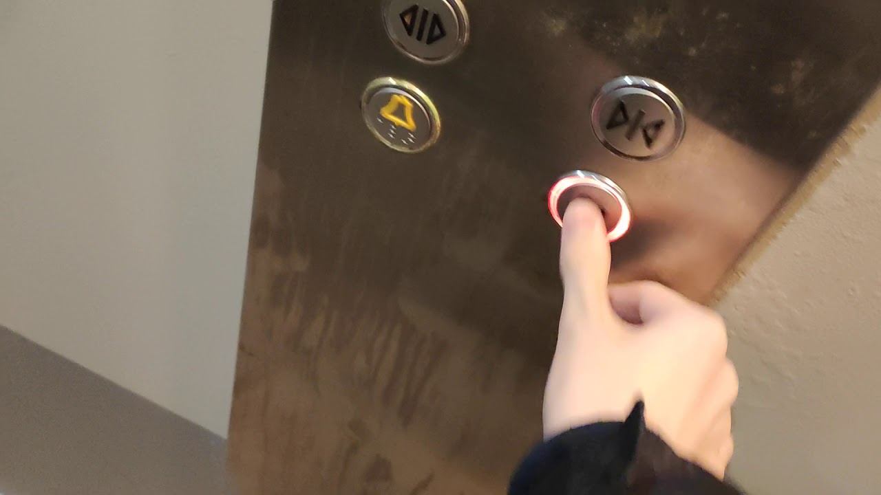 Лифты СитиЛифт @ Подземный переход около А/О "Конноспортивный комплекс Битца" смотреть онлайн