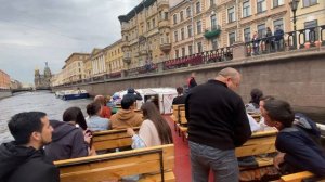 Профессиональный разворот на кораблике в Питере! Новости с  канала Грибоедова. Парковка на кораблик