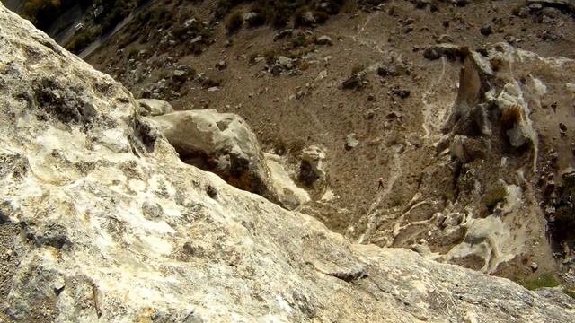 Прыжки в Качи-Кальоне (Крым АР, Бахчисарай) 28 октября смотреть онлайн