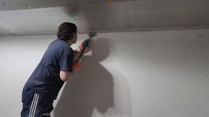 Как отделить укрывочный материал от шпатлевки