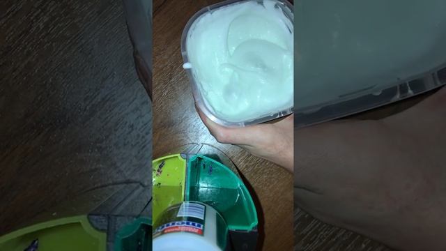 Лизун без клея и тетрабората натрия, из шампуня и пены для бритья смотреть онлайн