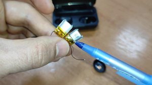 Как заменить аккумулятор на наушниках F9