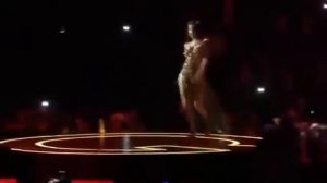 Selena Gomez - Come and Get it Live