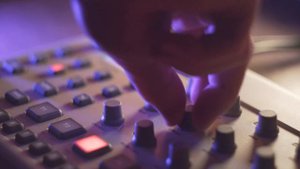 Elektron Model: Cycles || Retro Electro Breakbeat