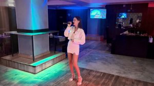 ZENA поет "Безответно" Валерия Меладзе и Анастасии Приходько (Лучшее исполнение в караоке)