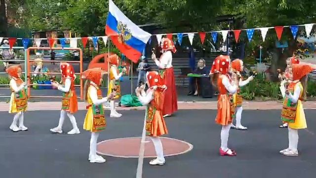 танец Матрешек смотреть онлайн