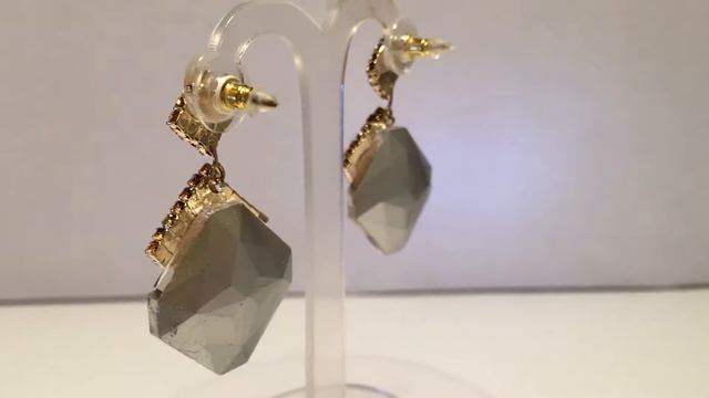 Серьги из ювелирного сплава модель JE102 (белые)