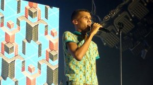 Stromae - Papaoutai - Live @ Paris Bercy 28.11.2014