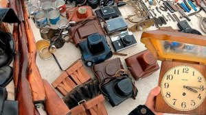 Старые игрушки, сезонные предметы. Блошиный рынок на Удельной. Поход на барахолку Санкт-Петербурга