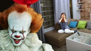 ПЕННИВАЙЗ Прятки с ОНО в Реальной Жизни!