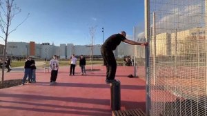 Leva2k познакомился с молодёжью и девочками Сальто Ходынка #шок