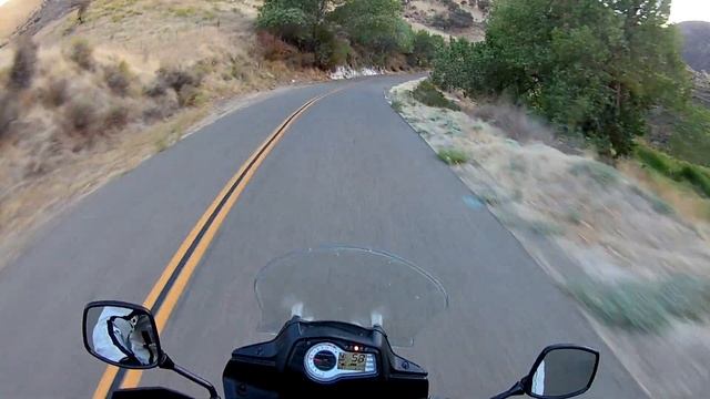 Suzuki v strom 650 fast sun set canyon ride part 1 смотреть онлайн