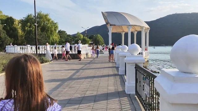 НЕВКУСНОЕ КАФЕ В АНАПЕВКУСНОЕ КАФЕ В АБРАУ - ДЮРСОЭЛЕКТРО-КАТАМАРАН смотреть онлайн