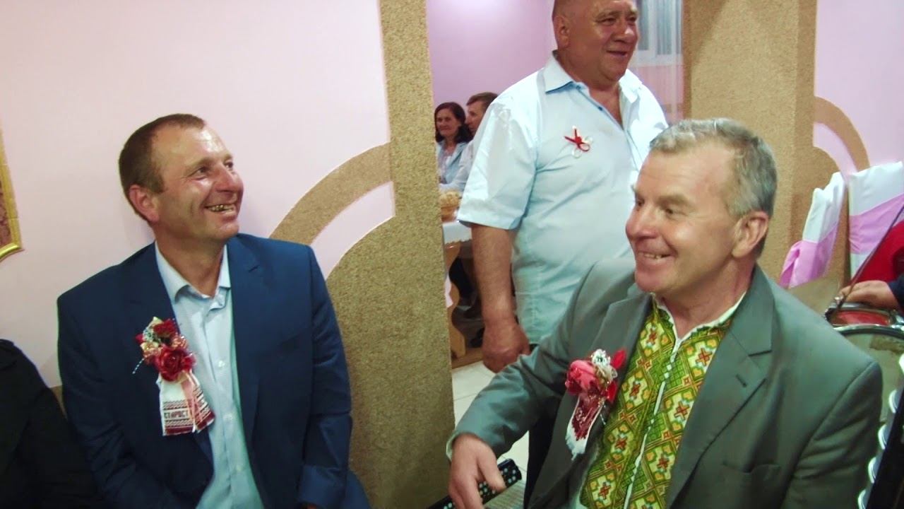 Коломийки на українському весіллі жартівливі пісні баттли смотреть онлайн