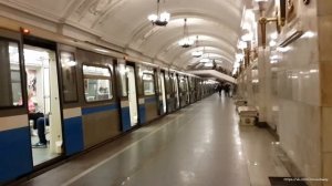 81-740.4/741.4 "Русич" на станции "Октябрьская"