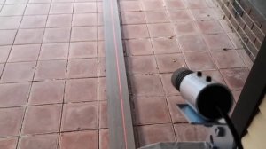 Видимость луча лазерного указателя пропила МЛК-10 на ярком солнце в очках