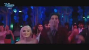 Я с тобой | Песня в дубляже | ЗОМБИ 2