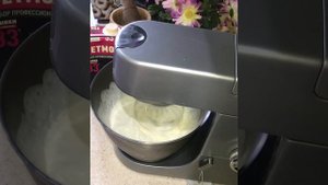 Меренговый рулет