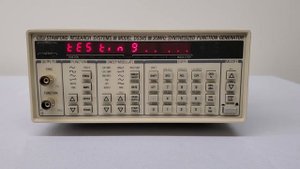 Stanford Research Systems (SRS) DS 345 Synthesized Function Generator (A# 55071)