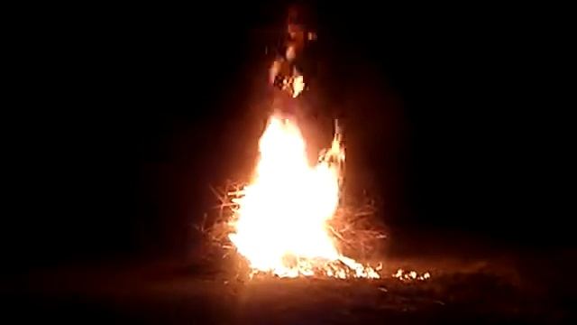 семи метровое огненное чудовище смотреть онлайн