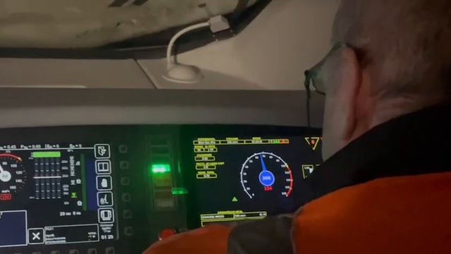 БОРТ Р на электропоезде ЭП2ДМ в России смотреть онлайн