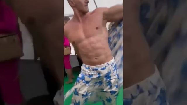 Тарзан "отдыхает":  модный показ от Наташи Королевой и Керимовой #светскаяхроника