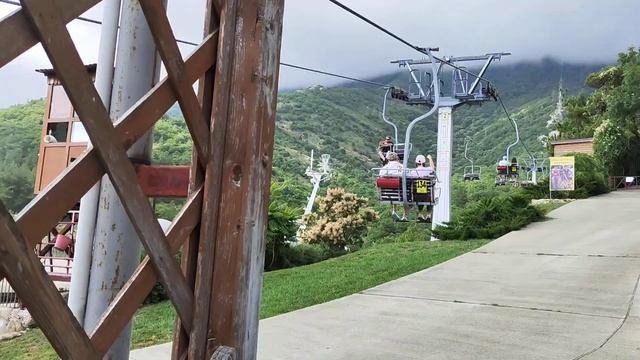 ВКУСНЫЙ РЕСТОРАН В АНАПЕ ДОЕХАЛИ ДО ЗООПАРКА В ГЕЛЕНДЖИКЕ смотреть онлайн