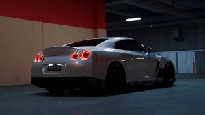 4K UHD - GTR R35