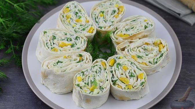 Сочная начинка в хлебных объятиях. РУЛЕТ ИЗ ЛАВАША С ВЕТЧИНОЙ, КУКУРУЗОЙ И СЫРОМ