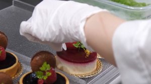 街の小さな小さなタルト屋さん！朝の鮮やかなタルト作りに密着！