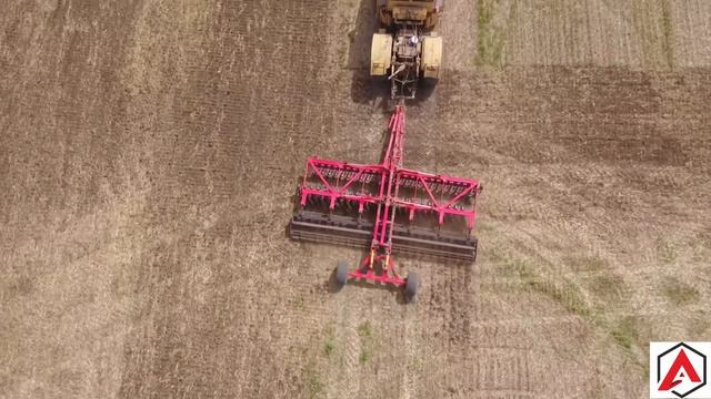 Лущильник дисковый. Работа в поле смотреть онлайн