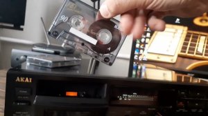 Akai DX-49