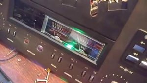 Олимп 005. Замена индикаторов на стрелочные и счетчика на светодидные (полностью ушли помехи)