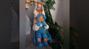 В районном музее на выставке представлены старинные ватные игрушки и открытки