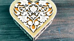 Шкатулка сердце со стразами