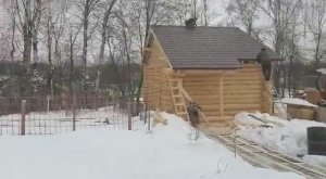 Апрель 2021. Сруб бани 8х5 с террасой 1,5х2 метра с двумя перегородками в Сергиев Посаде, часть 2
