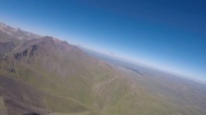 Полет над Сирхом, Джилысу.