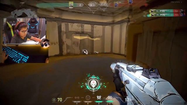 Valorant Top Clutches - 8 Years Old Kid Vivone | Valorant Montage смотреть онлайн