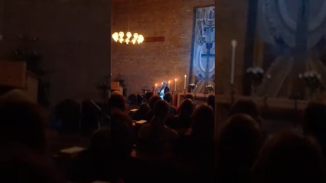 Maria Persson i Blender sjunger "Himlen i min famn" ( Julkonsert смотреть онлайн