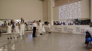 Знаешь как люблю тебя я мама