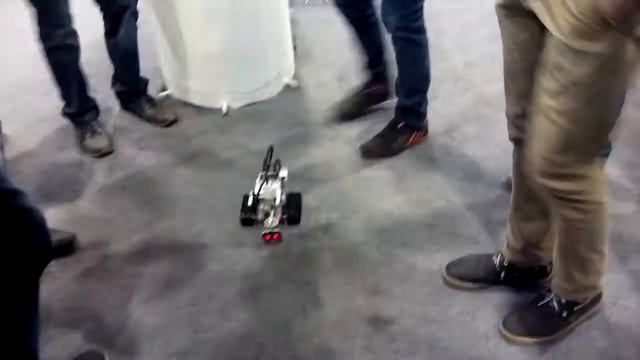 Робот смотреть онлайн