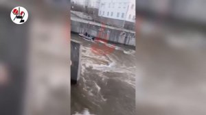 Бухариков на моторке смыл водопад. Real video